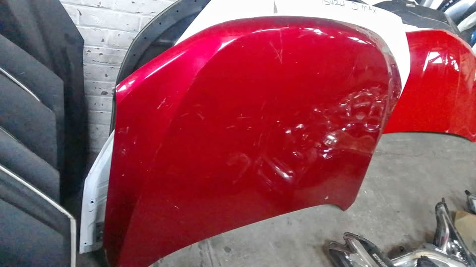 Renault Duster Bonnet - Private Seller Renault Duster Bonnet - Private Seller