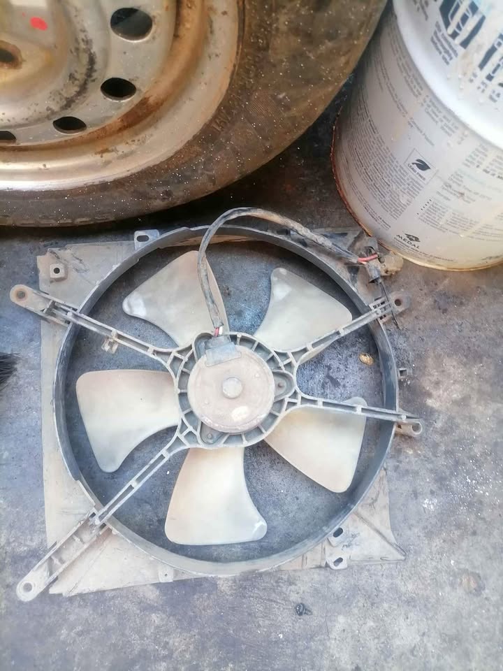Toyota Rsi/RXI radiator fan - Private Seller Toyota Rsi/RXI radiator fan - Private Seller