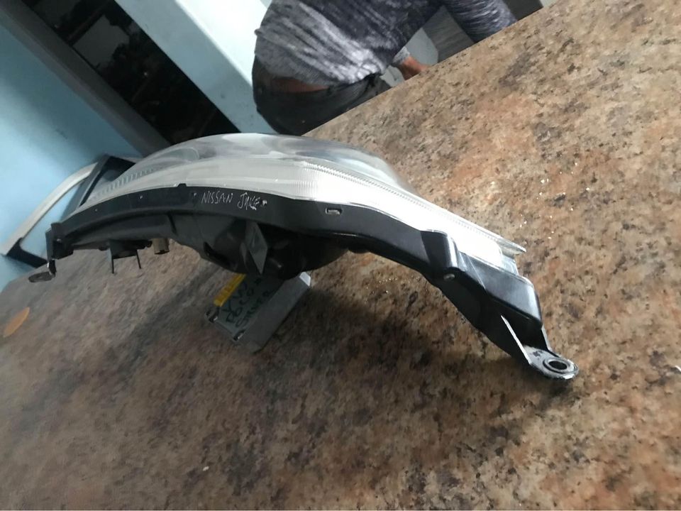 2016 Nissan Juke right corner light - Private Seller