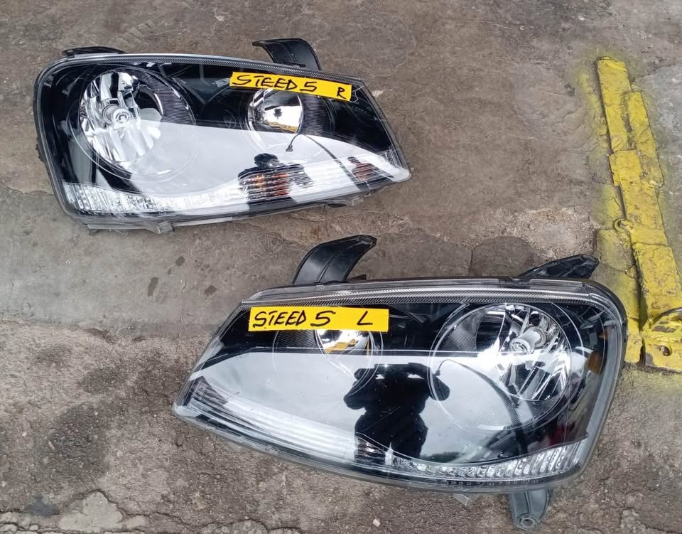 GWM Steed 5 headlights Call or dm - Private Seller GWM Steed 5 headlights Call or dm - Private Seller