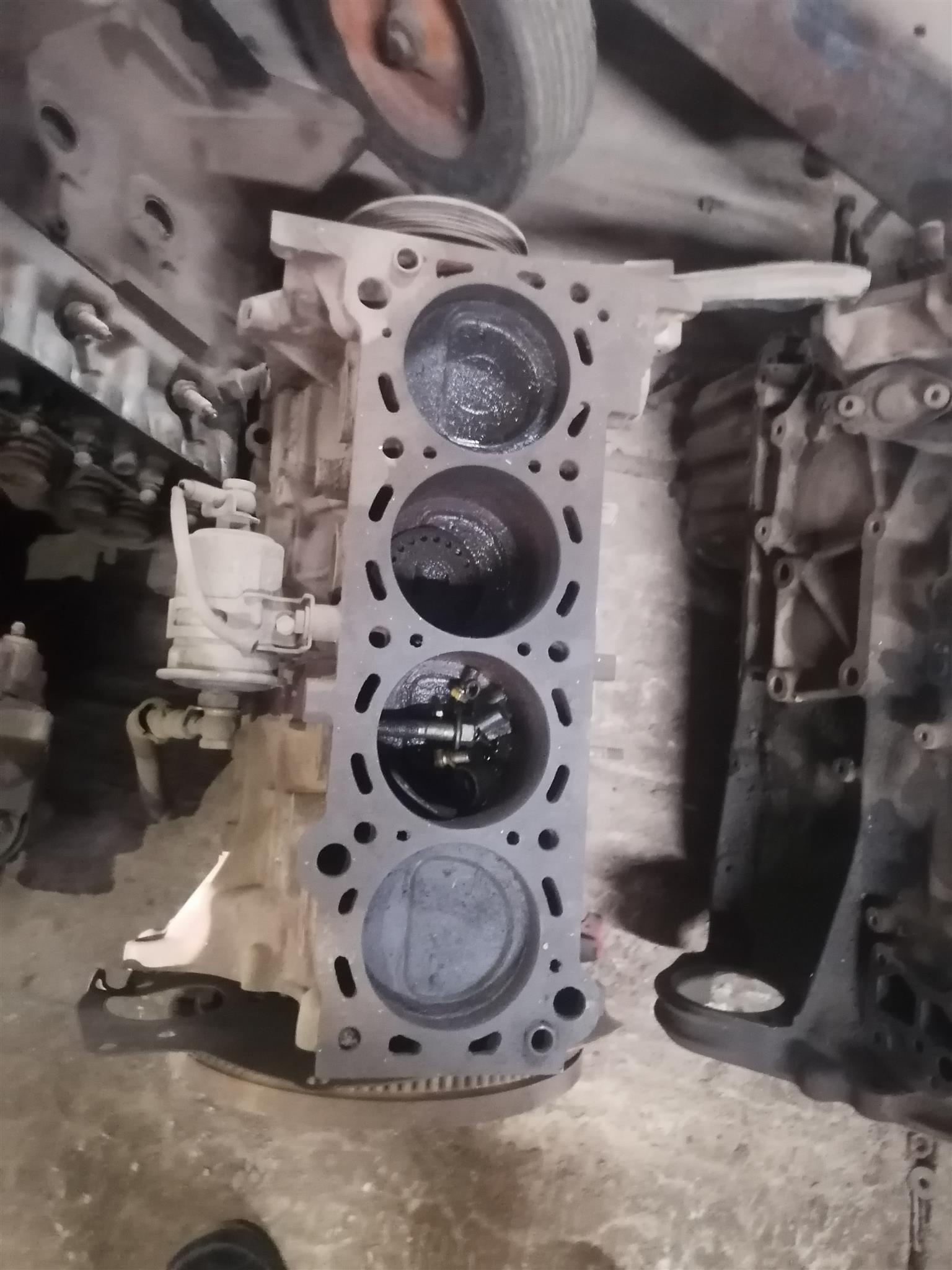 Toyota 2rz half engine for sale - Private Seller Toyota 2rz half engine for sale - Private Seller