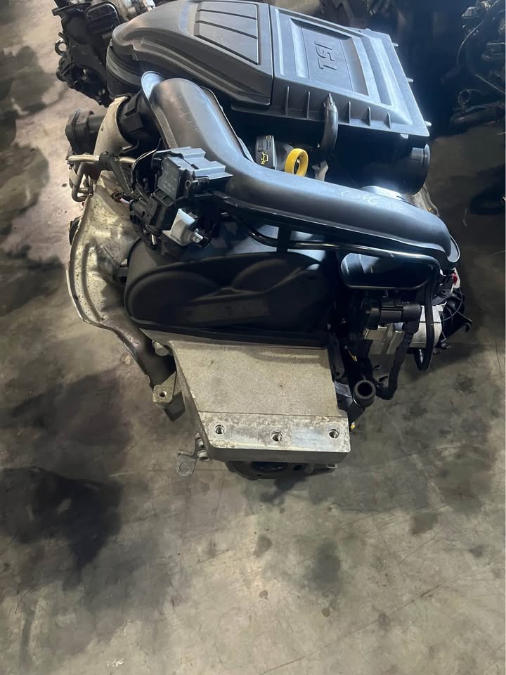CHZ ENGINE  1.0 GOLF MK7 POLO 6R AUDI A1 - Private Seller