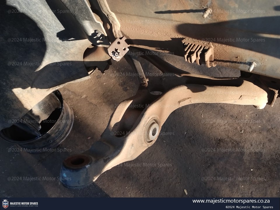 2006 Mercedes Benz ML350 4Matic W164 control arm for sale used - Private Seller 2006 Mercedes Benz ML350 4Matic W164 control arm for sale used - Private Seller