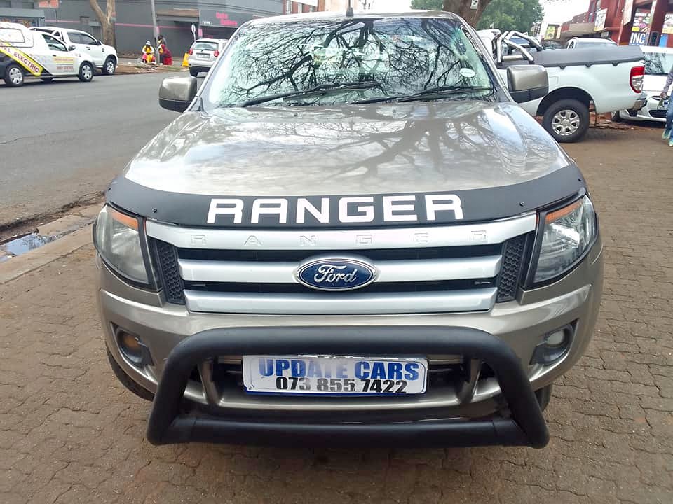 2015 Ford Ranger 3.2 extra cab automatic transmission 4x4 gold colour ...