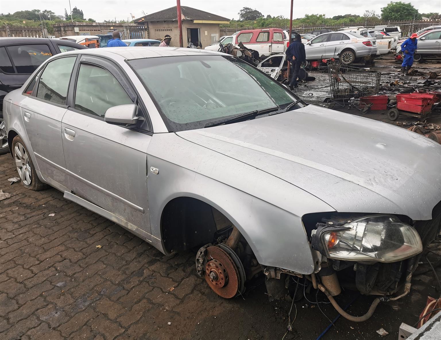 Stripping 2006 Audi A4 B7 2.0L ALT for spare parts. Stripping 2006 Audi A4 B7 2.0L ALT for spare parts.