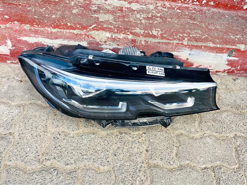 BMW 3 series G20 headlight 2019/22 - Private Seller BMW 3 series G20 headlight 2019/22 - Private Seller