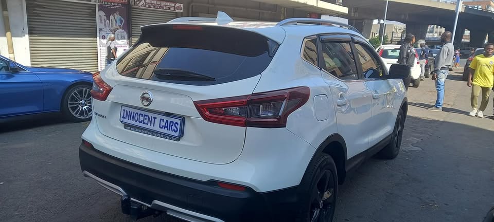 USED 2020 NISSAN QASHQAI 1.6 TUBOR AUTOMATIC, WHITE COLOUR, 49000KM