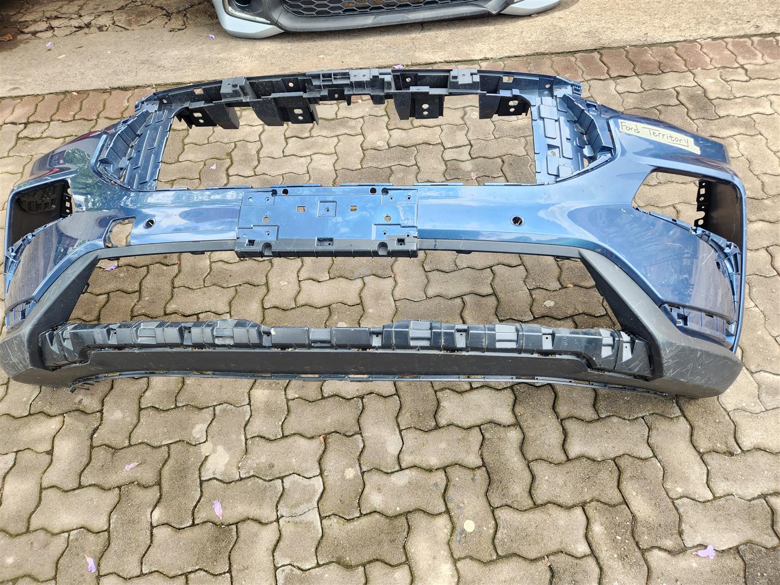 FORD Territory front bumper for sale. Bumper is still good as new. - Private Seller