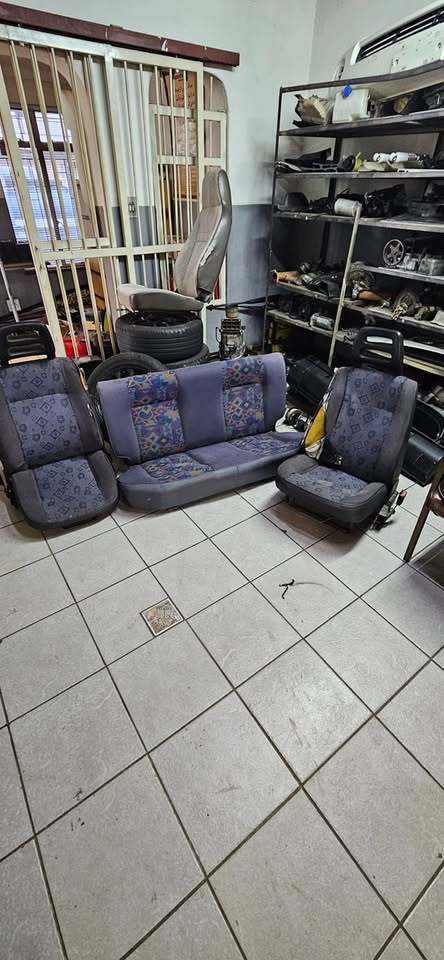 FIAT uno set of seats - Private Seller FIAT uno set of seats - Private Seller