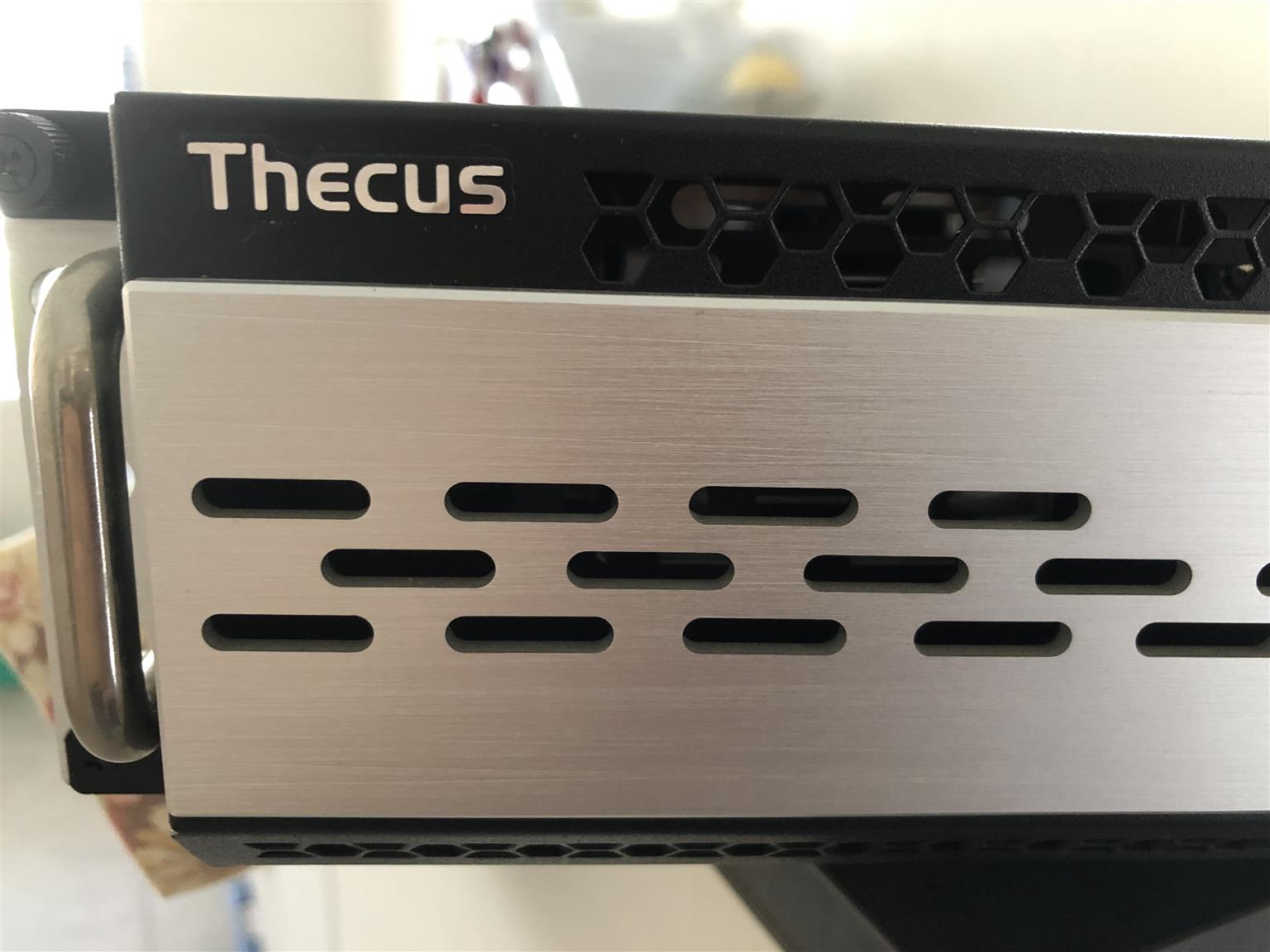 Thecus 12Bay NAS 12 Bays - 4TB