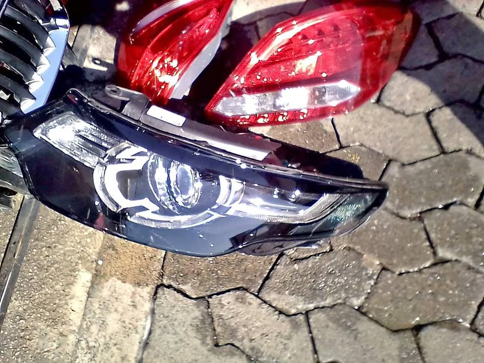 LANGE ROVER HEADLIGHTS - Private Seller LANGE ROVER HEADLIGHTS - Private Seller