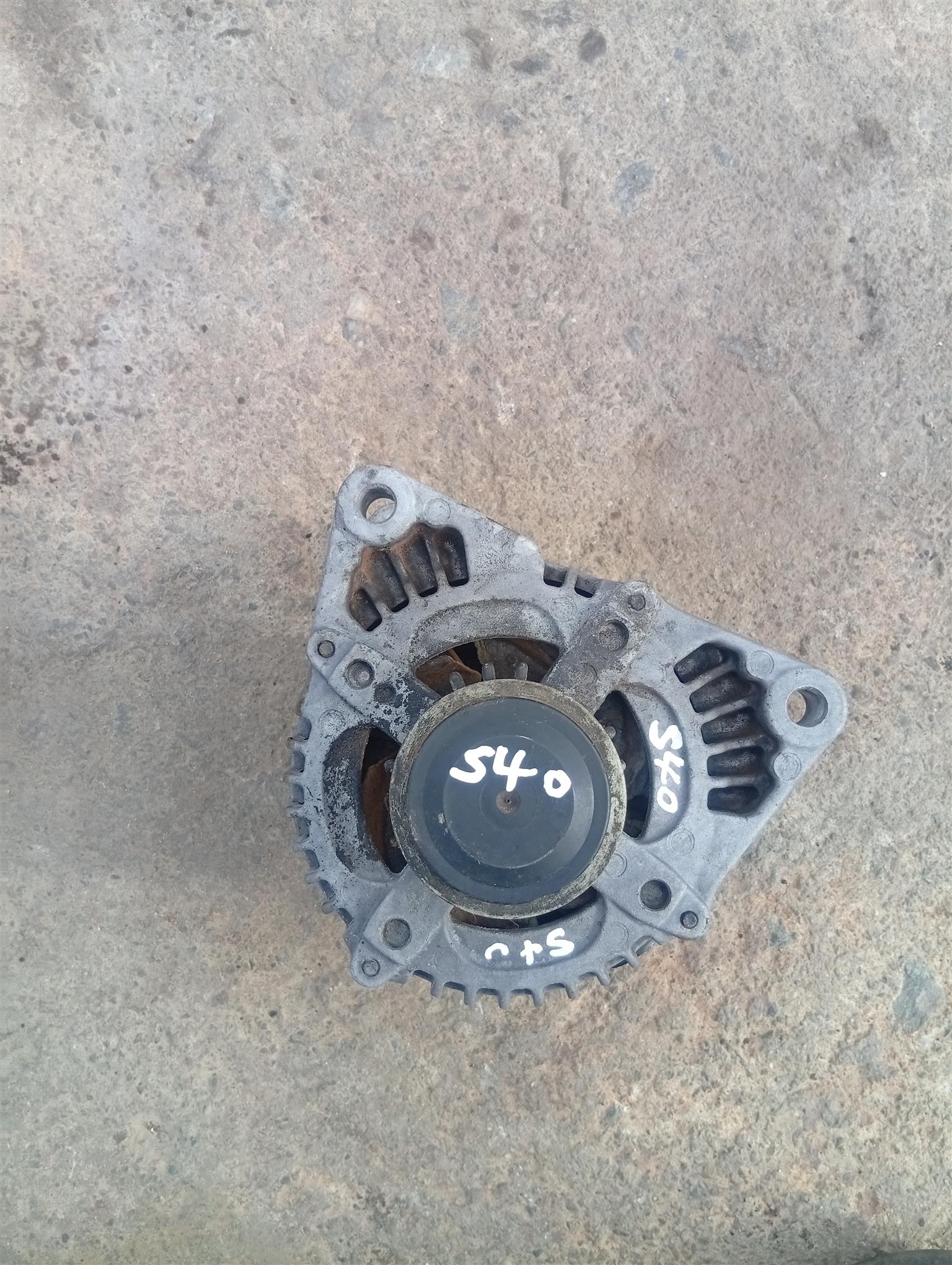 2007-2011 Volvo S40 alternator - Private Seller 2007-2011 Volvo S40 alternator - Private Seller