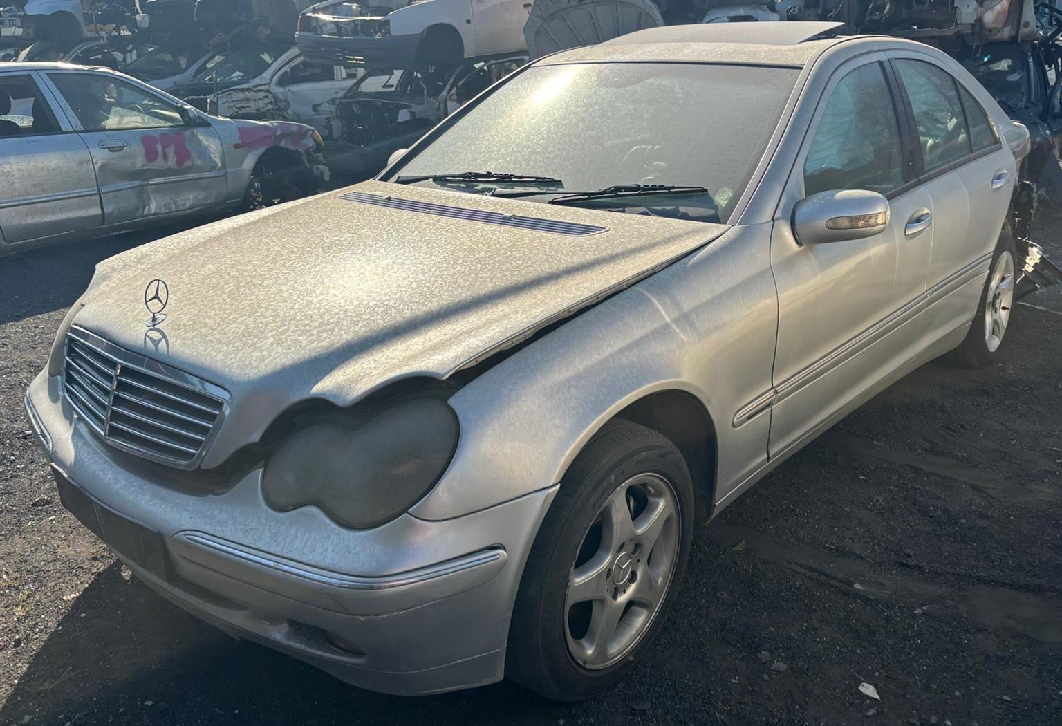 MERCEDES BENZ C200 #111 W203 2004 FOR STRIPPING - Private Seller