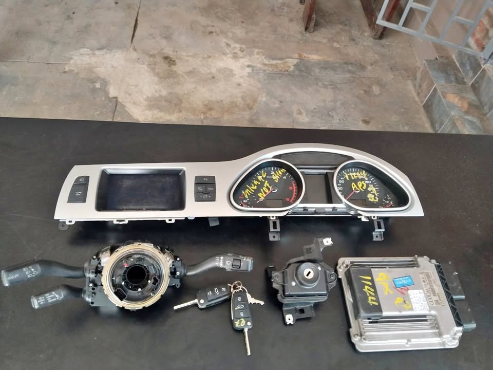Audi Q7 Lockset For Sale - Private Seller Audi Q7 Lockset For Sale - Private Seller
