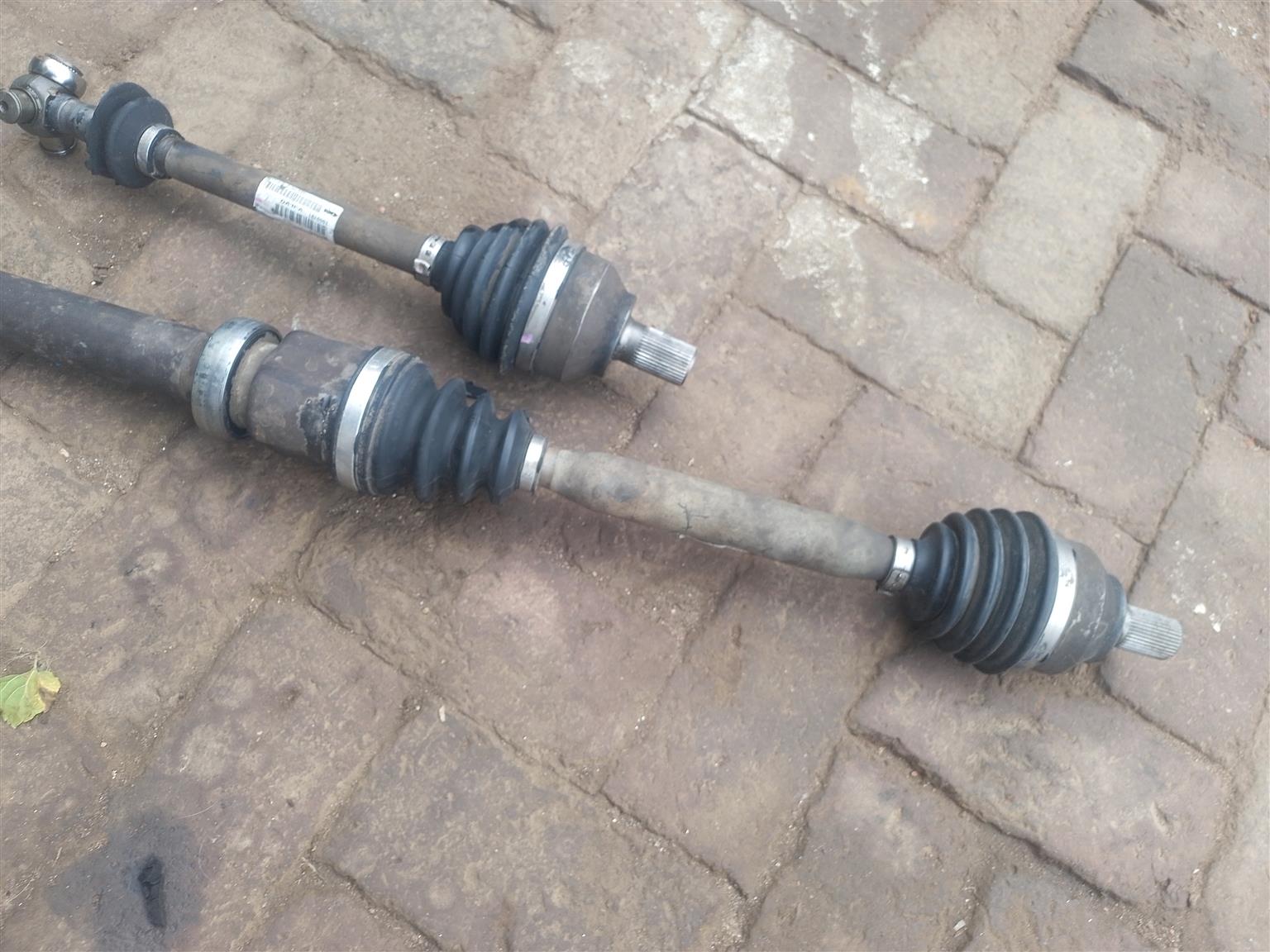 AUTOMATIC LEFT AND RIGHT DRIVESHAFTS S40 1.8L 2010 VOLVO FOR SALE DELIVERY - Private Seller AUTOMATIC LEFT AND RIGHT DRIVESHAFTS S40 1.8L 2010 VOLVO FOR SALE DELIVERY - Private Seller