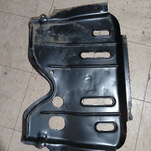 Nissan np200 lower engine cover