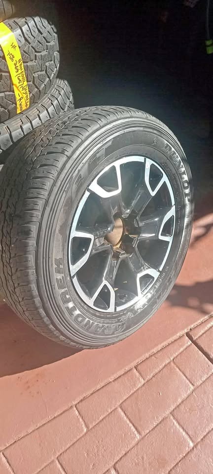 1x Legend 50..bakkie spare..mag and tyre 18 inch 1x Legend 50..bakkie spare..mag and tyre 18 inch