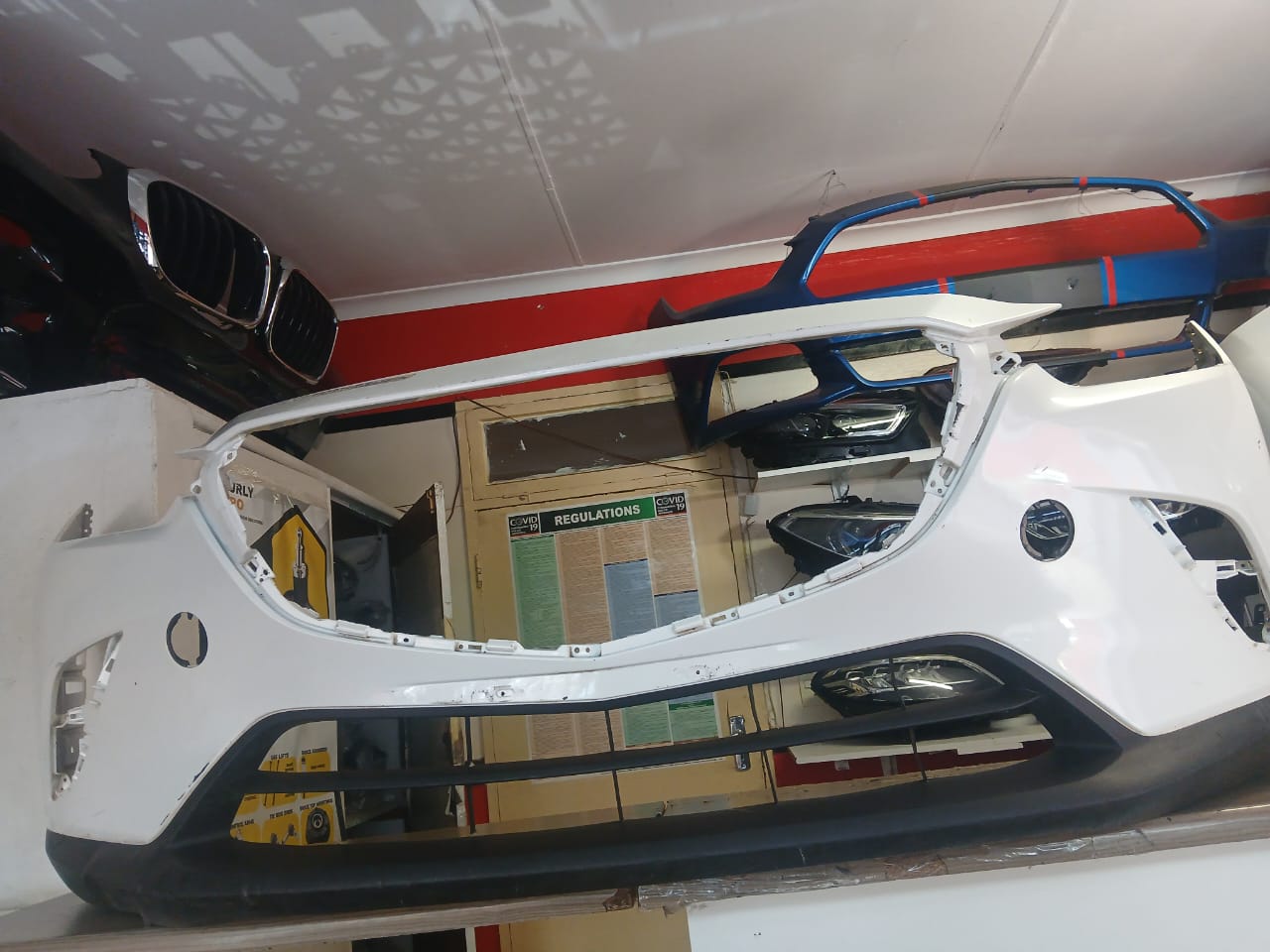 WHITE MAZDA CX-3 FRONT BUMPER 2018 - Private Seller WHITE MAZDA CX-3 FRONT BUMPER 2018 - Private Seller