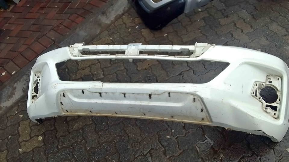Toyota hilux gd6 BUMPER - Private Seller