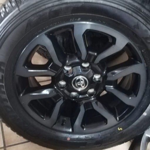 Toyota legendRs rims and tyres