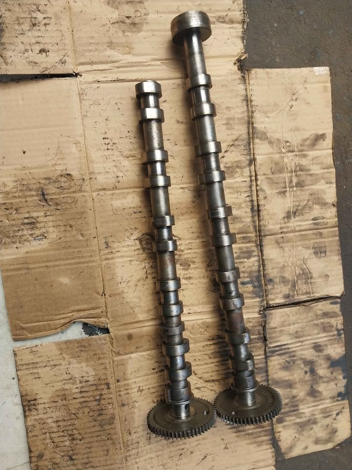 Volvo S40 D5 2007 Camshaft for sale - Private Seller