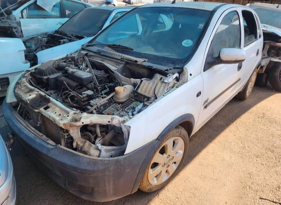 Opel Corsa Gamma 1.4 STRIPPING FOR SPARES/PARTS