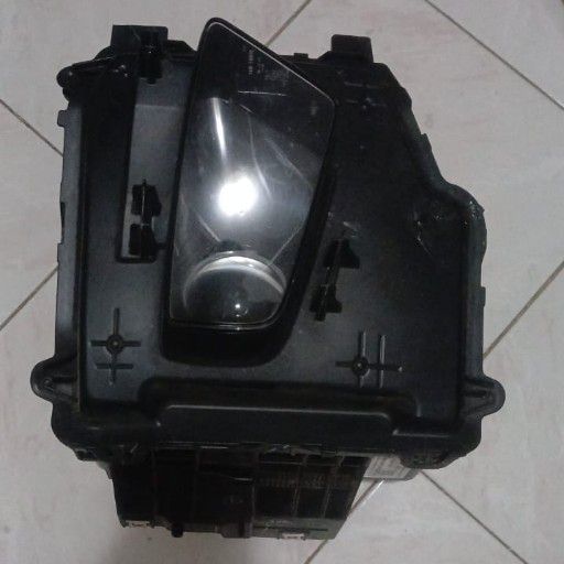 Toyota urban cruiser headlight - Private Seller Toyota urban cruiser headlight - Private Seller