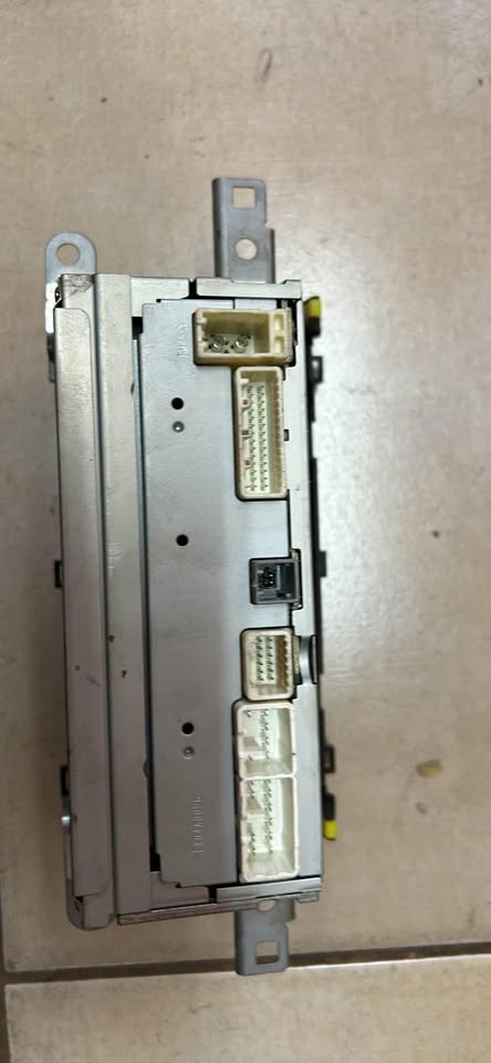 Toyota Auris Radio For Sale - Private Seller