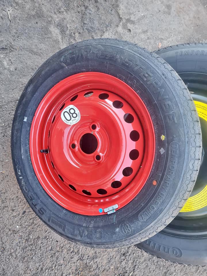 Kwid Wheel Rim Renault kwid original marrie biscuit spare tyre size 14 | Junk Mail ...