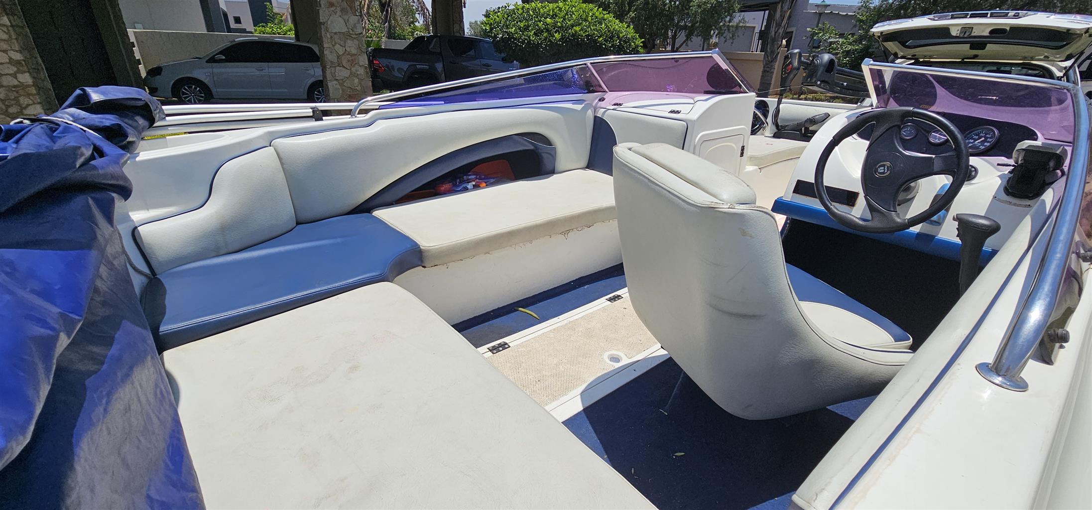 17ft Esprit Boat with 200hp also rigged for Bass Fishing