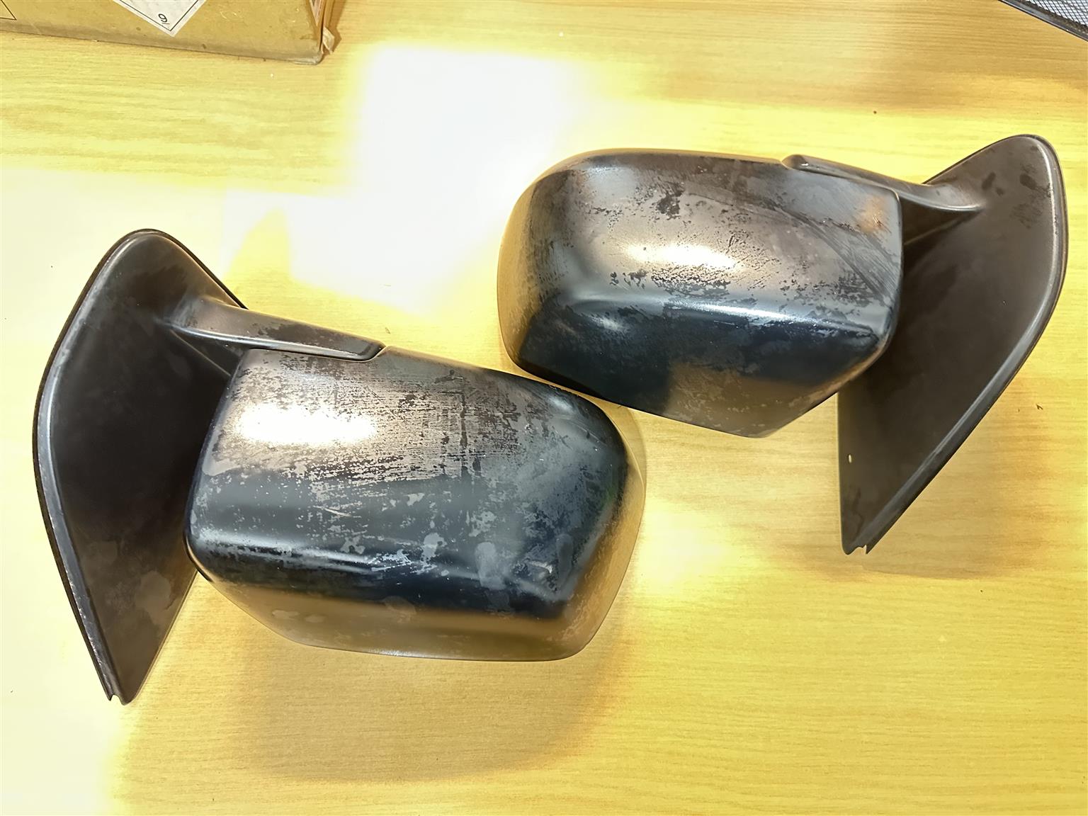 Isuzu D-max Side View Mirror - Private Seller Isuzu D-max Side View Mirror - Private Seller