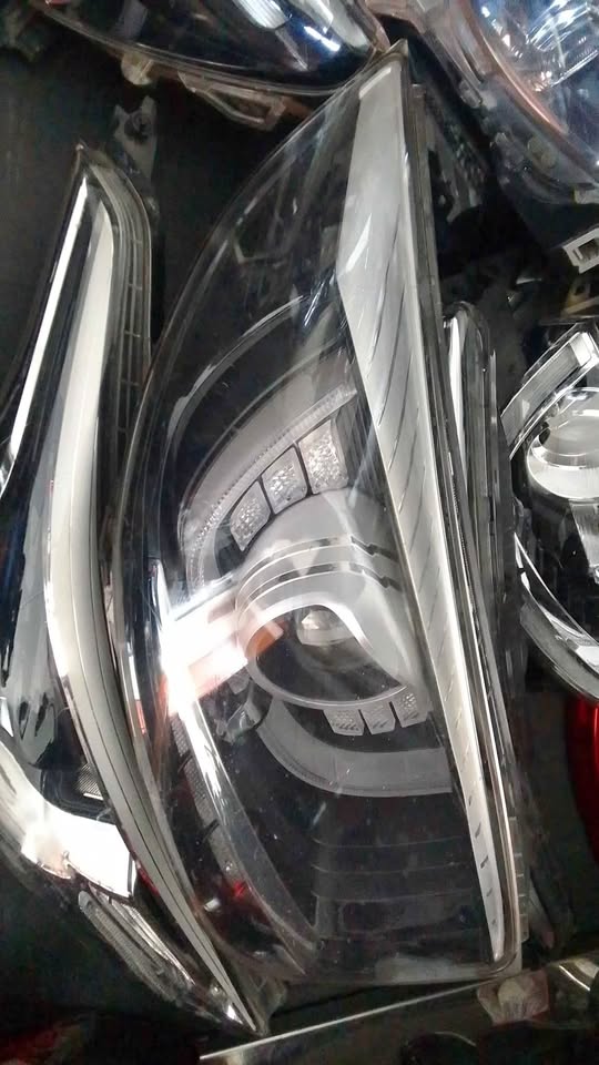 Kia Picanto headlight - Private Seller Kia Picanto headlight - Private Seller