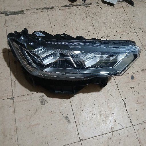 haval h6 headlight - Private Seller haval h6 headlight - Private Seller