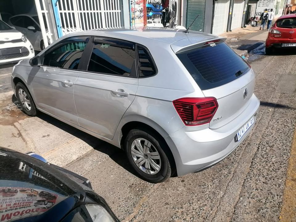 2019 Volkswagen polo 8 1.0 Hatchback with a Nice interior seat