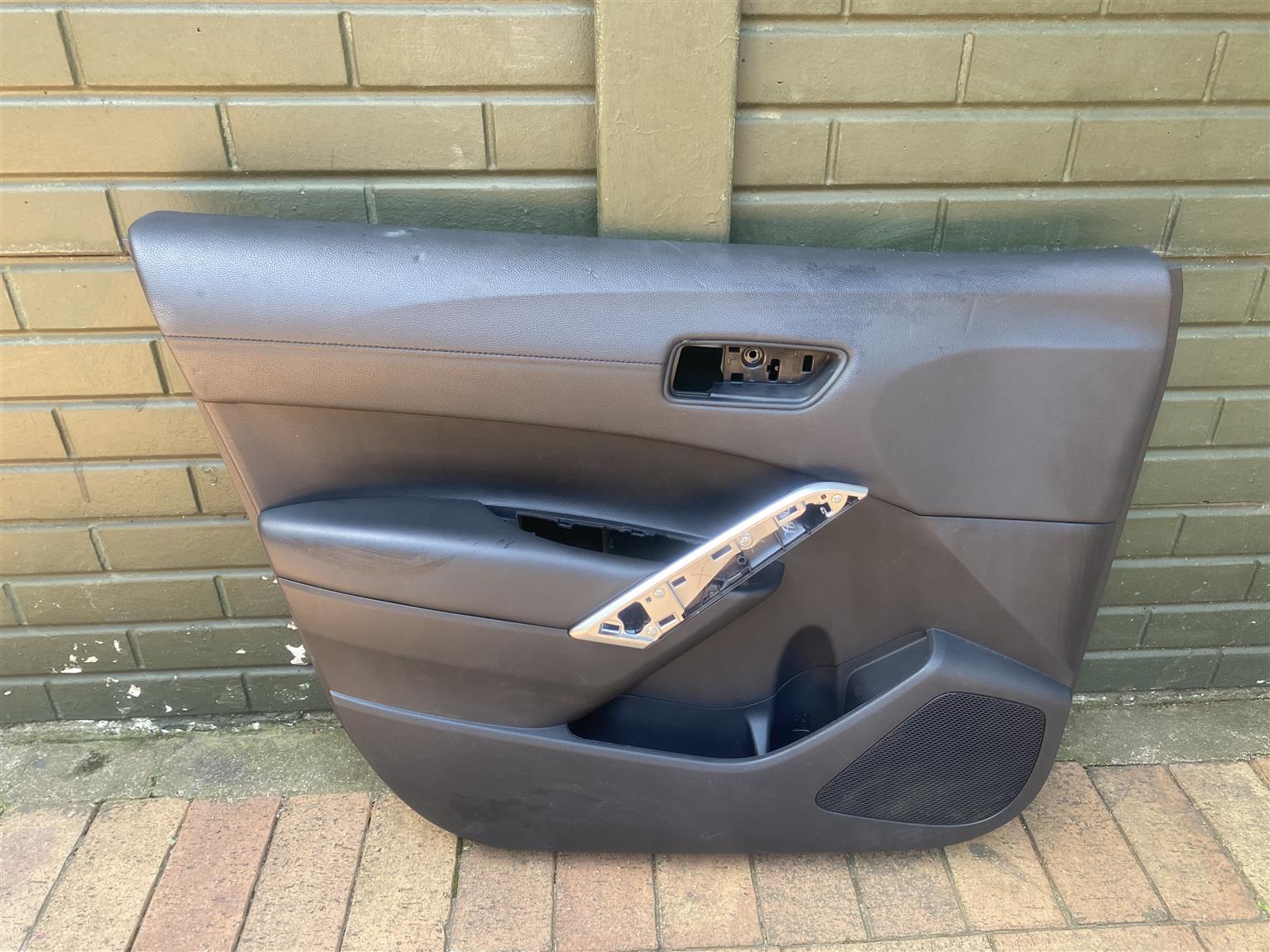 2024 TOYOTA COROLLA CROSS LEFT FRONT DOOR PANEL FOR SALE. IN PRISTINE CONDITION - Private Seller 2024 TOYOTA COROLLA CROSS LEFT FRONT DOOR PANEL FOR SALE. IN PRISTINE CONDITION - Private Seller