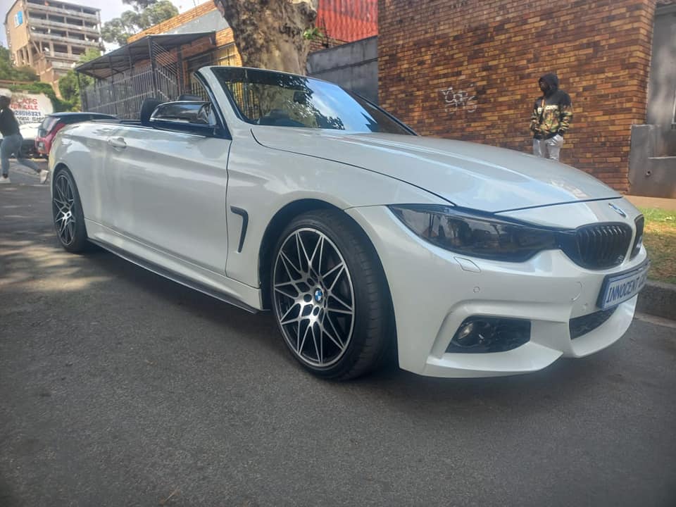2015 BMW 420i PETROL CONVERTIBLE, AUTO, WHITE COLOR, MILEAGE 60,000KMS