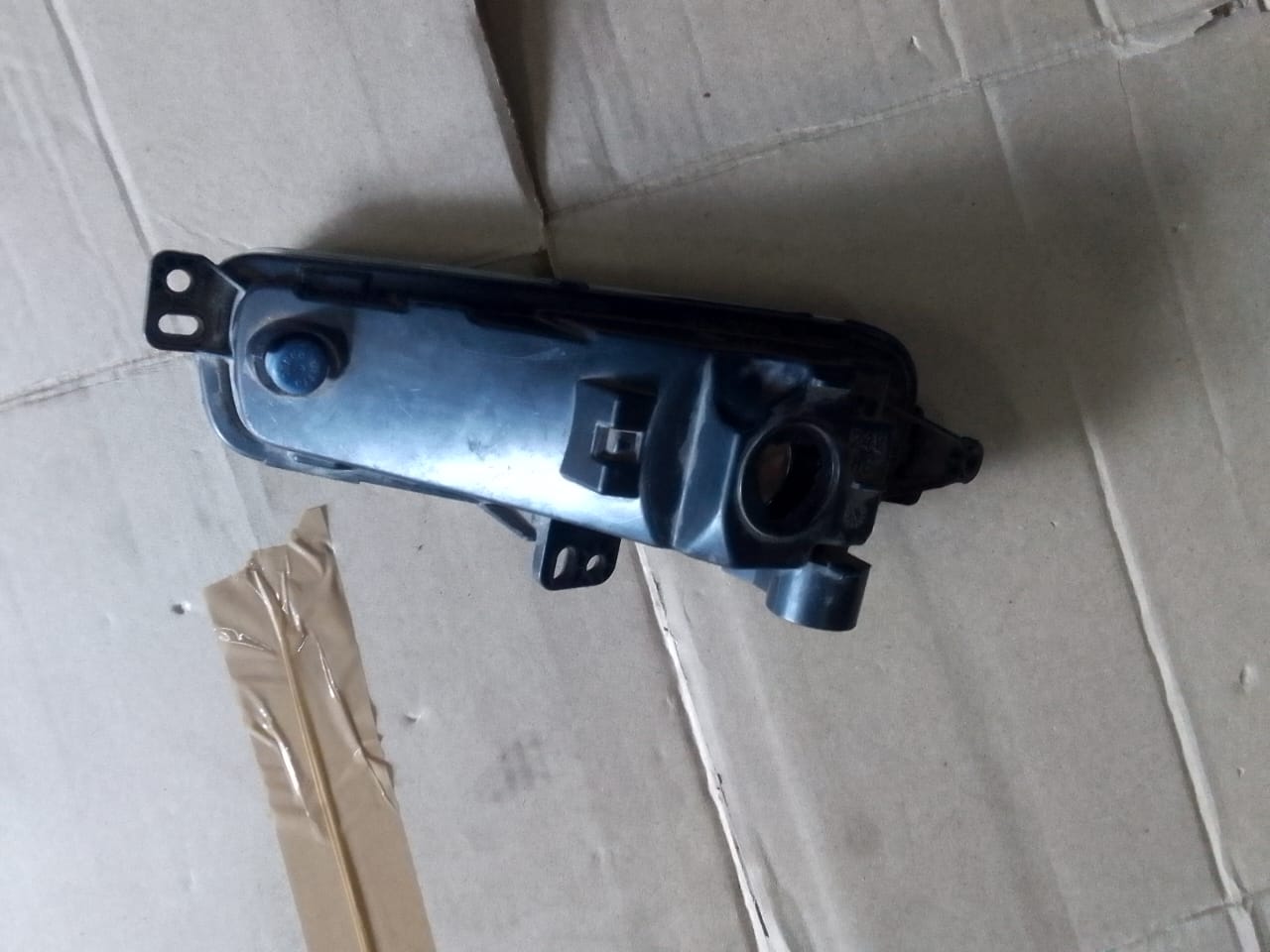 FORD RANGER T8 LHS FOG LIGHT FOR SALE - Private Seller FORD RANGER T8 LHS FOG LIGHT FOR SALE - Private Seller