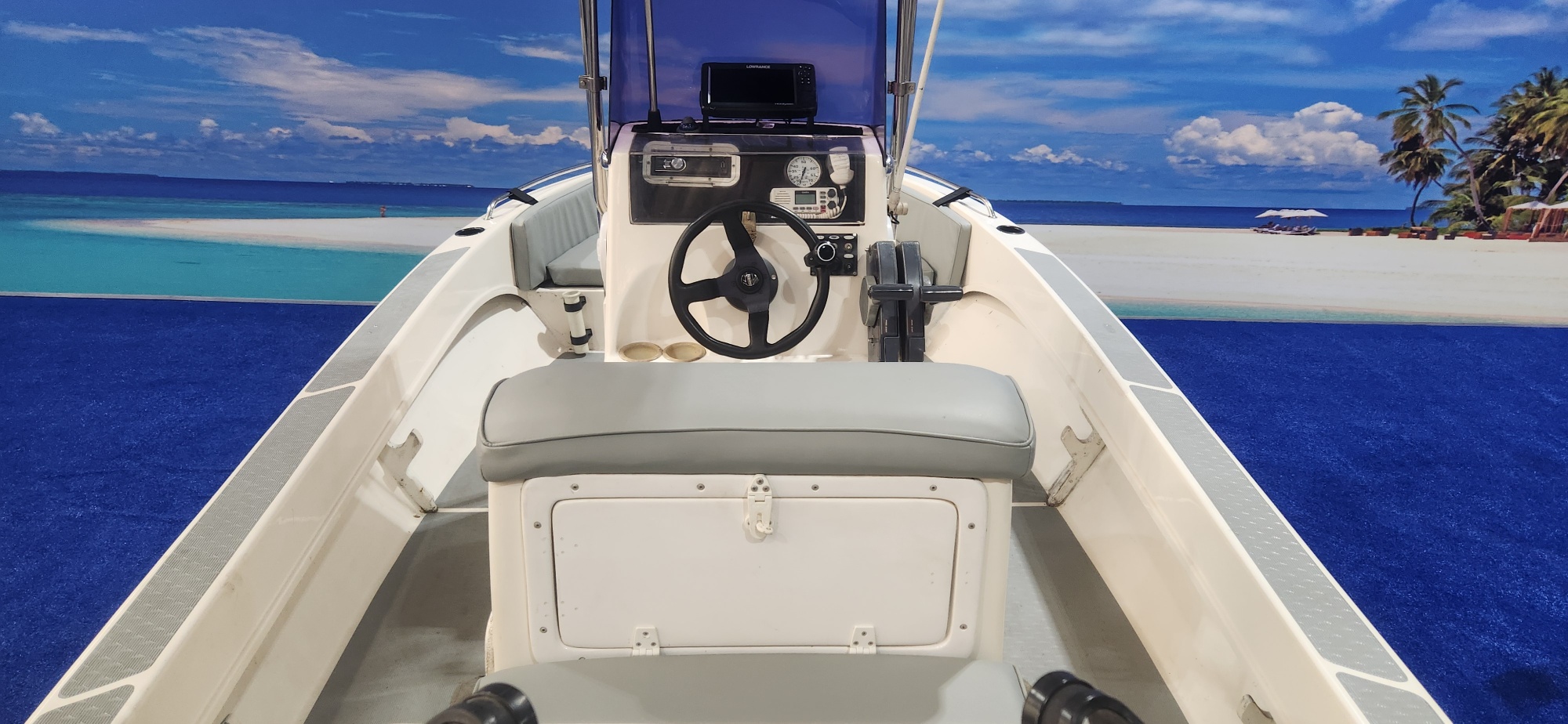 CONCEPT 16 FT ON TRAILER 2 X 50 HP YAMAHA TRIMS