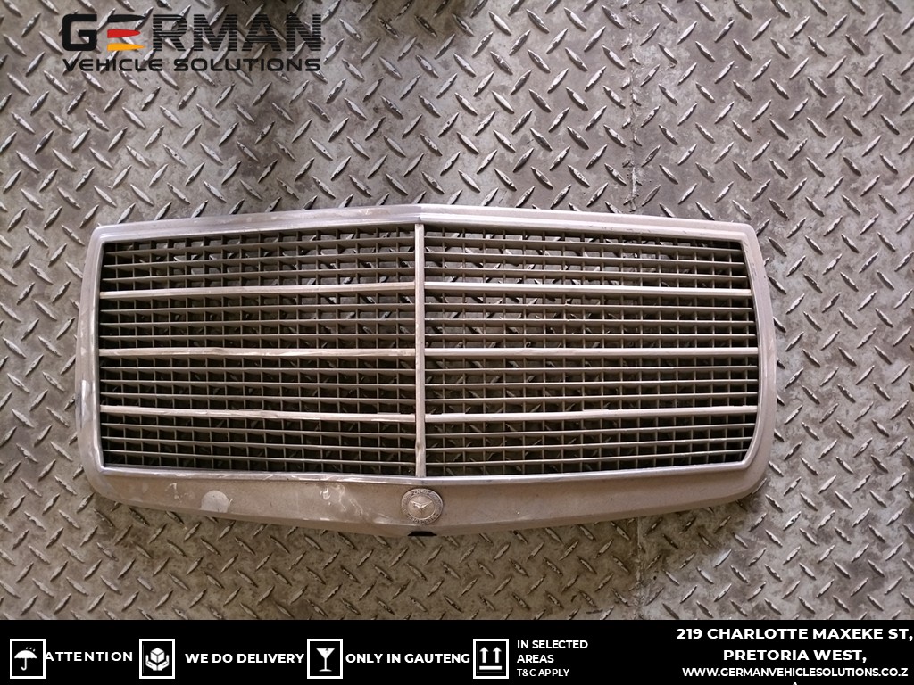 Mercedes Benz w124 front grill replacement second hand original part - Private Seller Mercedes Benz w124 front grill replacement second hand original part - Private Seller