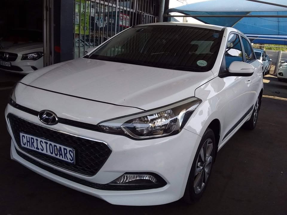2015 Hyundai i20 Fluid hatchback 2015