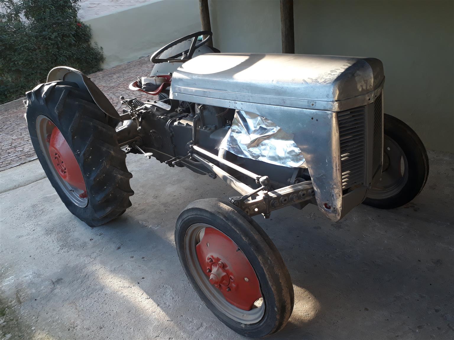 Vintage 1953 Massey Ferguson TE20 "Vaaljapie" tractor 