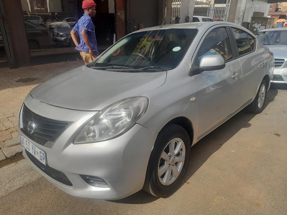 2015 NISSAN ALMERA 1.6 MANUAL 90000KM EXCELLENT CONDITION CONTACT LEON ON