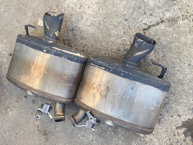 Jaguar Sport Rear Exhaust box Silencer. - Private Seller Jaguar Sport Rear Exhaust box Silencer. - Private Seller