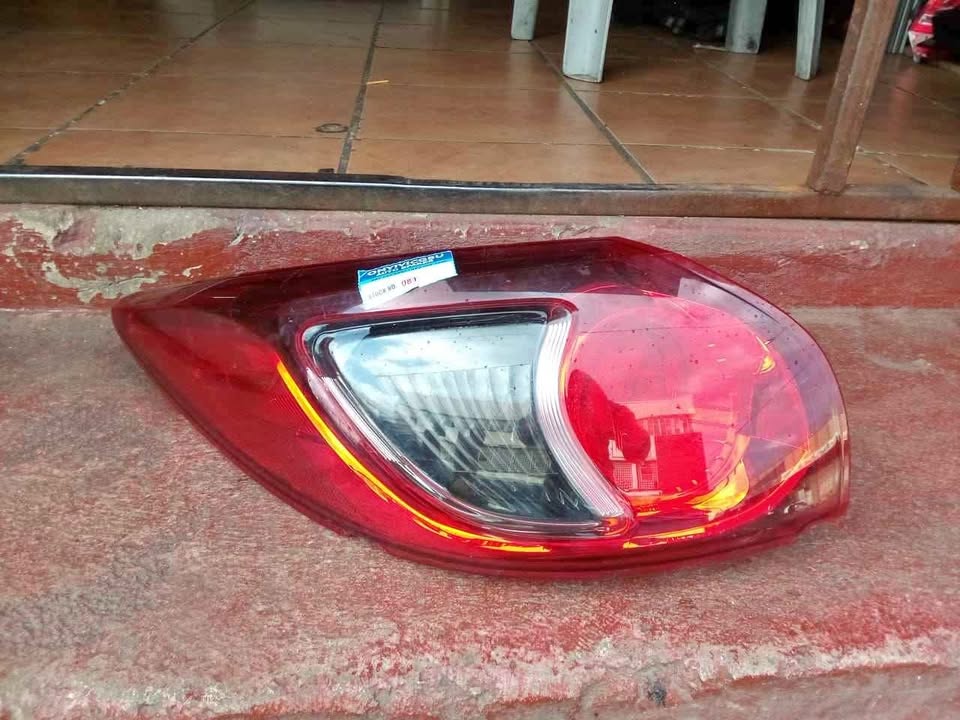 MAZDA CX-5 2014-2016 TAILLIGHT LEFT SIDE - Private Seller MAZDA CX-5 2014-2016 TAILLIGHT LEFT SIDE - Private Seller