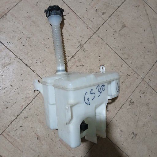 Lexus gs300 wiper bottle - Private Seller Lexus gs300 wiper bottle - Private Seller
