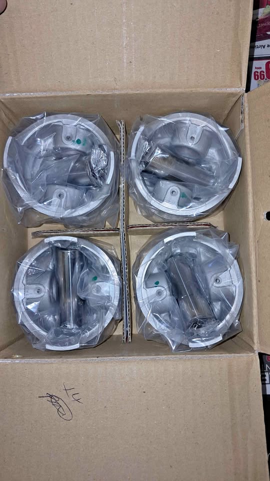 Mazda F6 aftermarket pistons brand new