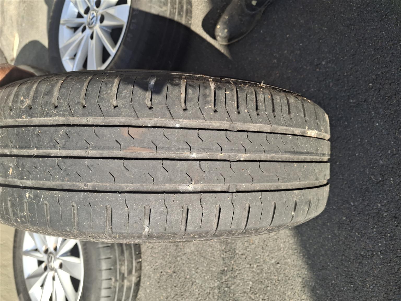 15 inch golf 7 oem rims and tyres - Private Seller