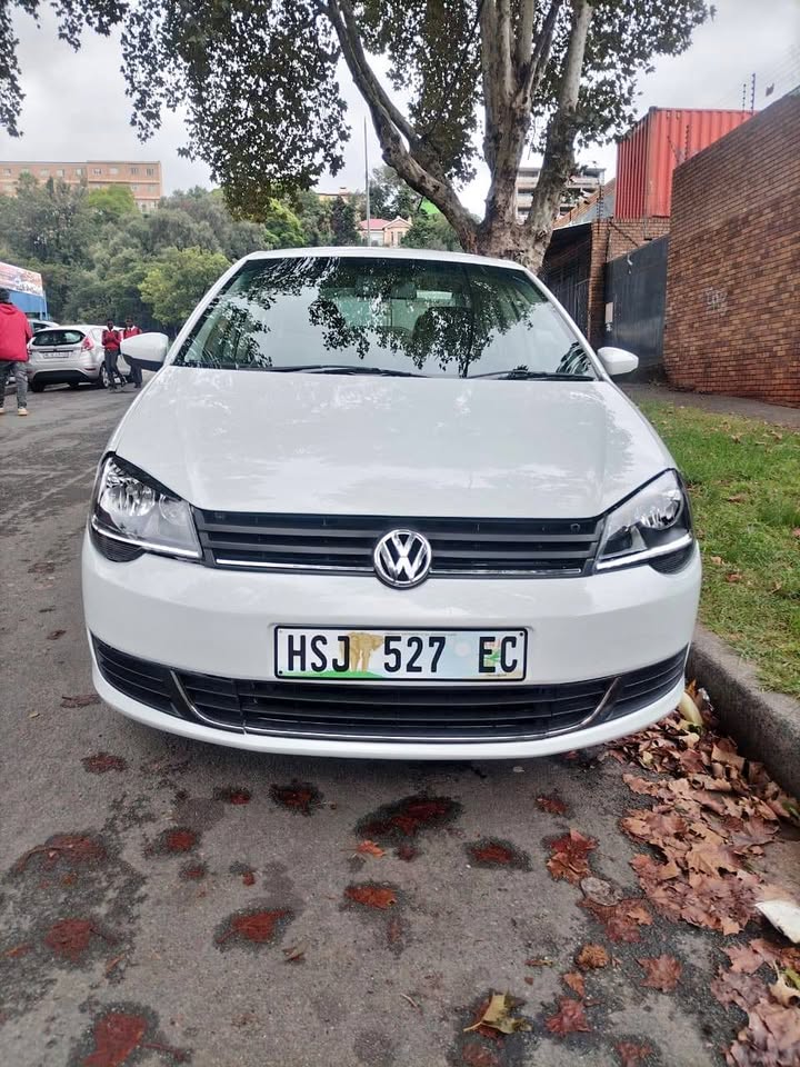 2016 VW polo vivo 1.4 sedan