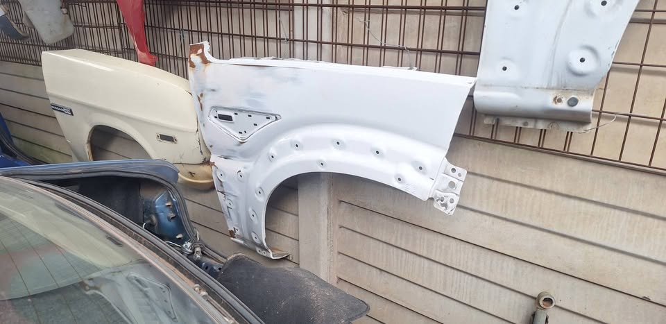 Mahindra scorpio fenders available