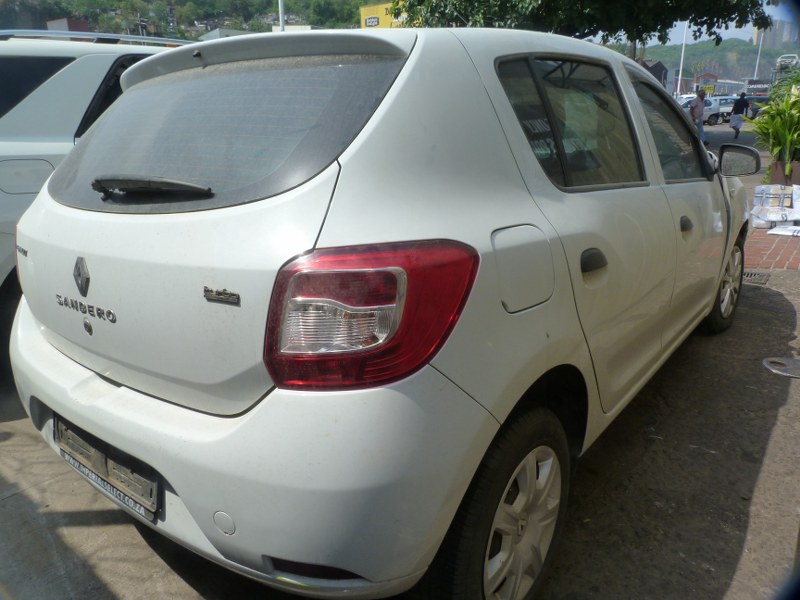 Renault Sandero 900T Dynamique Manual White - 2017 STRIPPING FOR SPARES - Private Seller